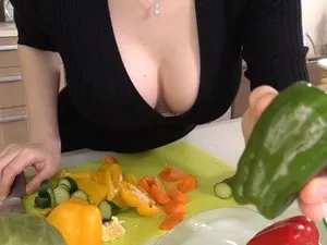 Gạ trai mượn tiền xong bùng.