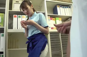 Bố muốn có cháu nhưng con trai lại hay đi công chuyện nên đã …
